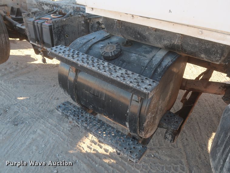 image for item DJ2304 1997 Ford L8000  truck cab and chassis