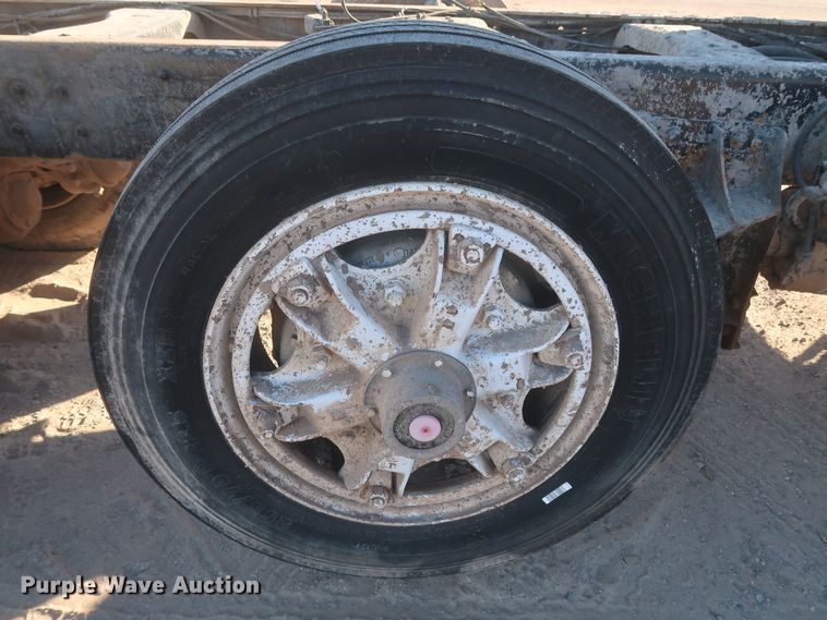 image for item DJ2304 1997 Ford L8000  truck cab and chassis