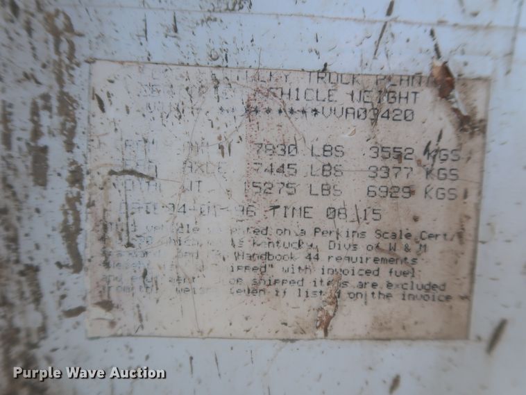 image for item DJ2304 1997 Ford L8000  truck cab and chassis