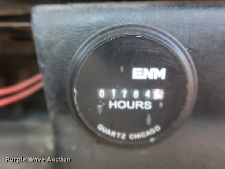 image for item DJ2305 1995 Ford L8000  truck cab and chassis