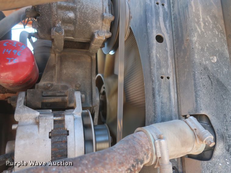 image for item DJ2305 1995 Ford L8000  truck cab and chassis