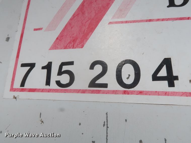 image for item DJ2305 1995 Ford L8000  truck cab and chassis