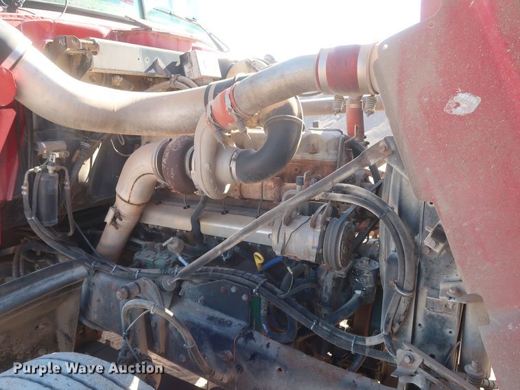 image for item DJ2307 2001 Mack RD690S  semi truck