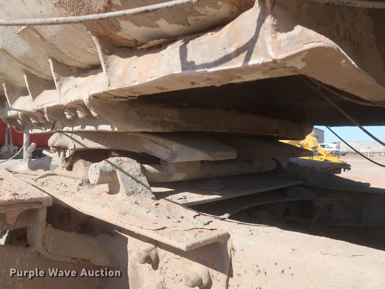 image for item DJ2307 2001 Mack RD690S  semi truck