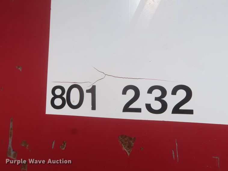 image for item DJ2307 2001 Mack RD690S  semi truck