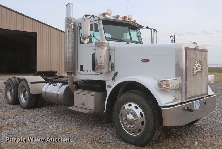 image for item DJ2312 2008 Peterbilt 388  semi truck