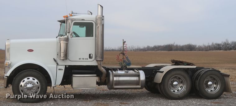 image for item DJ2312 2008 Peterbilt 388  semi truck