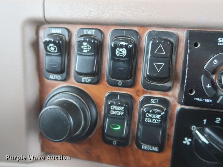 image for item DJ2312 2008 Peterbilt 388  semi truck