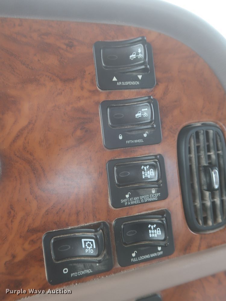 image for item DJ2312 2008 Peterbilt 388  semi truck