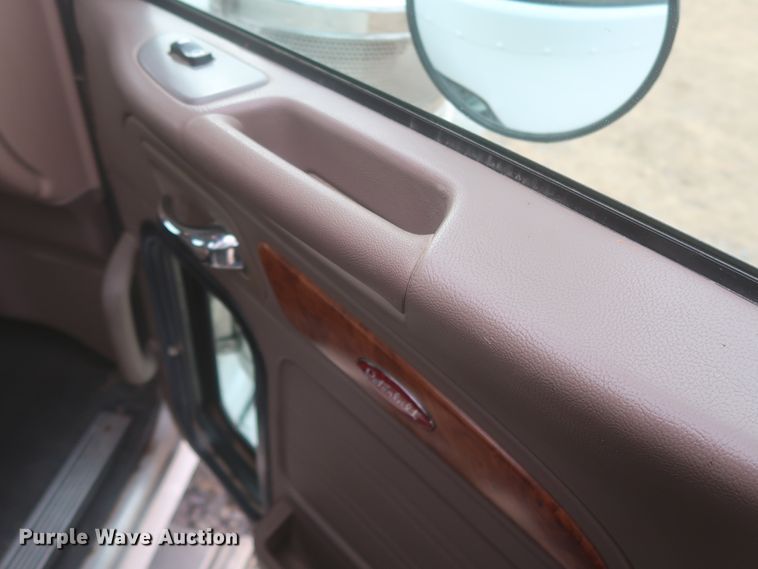 image for item DJ2312 2008 Peterbilt 388  semi truck