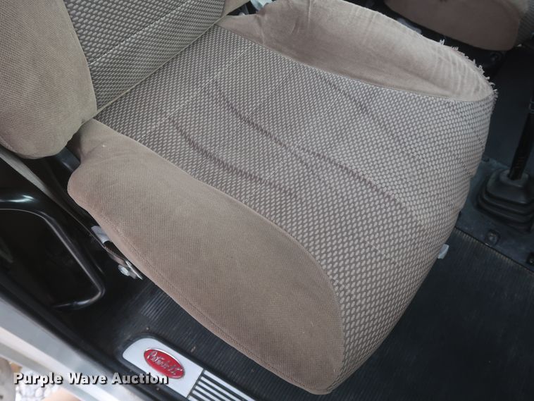 image for item DJ2312 2008 Peterbilt 388  semi truck