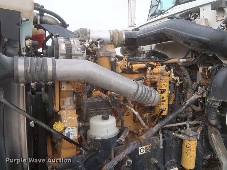 image for item DJ2312 2008 Peterbilt 388  semi truck