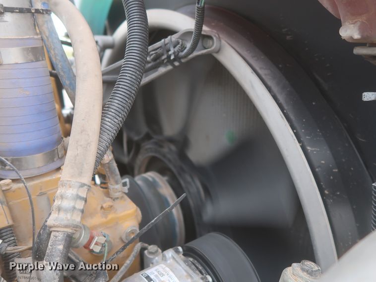 image for item DJ2312 2008 Peterbilt 388  semi truck