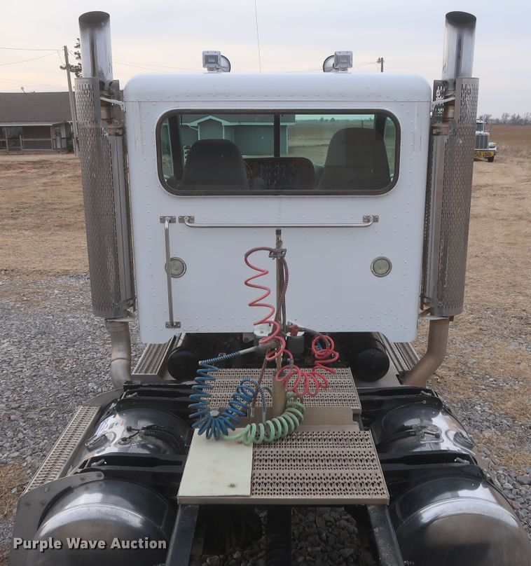 image for item DJ2312 2008 Peterbilt 388  semi truck