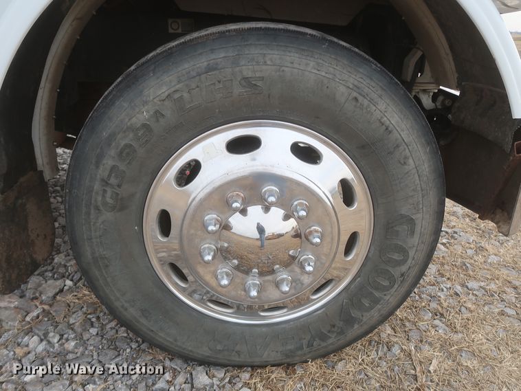 image for item DJ2312 2008 Peterbilt 388  semi truck