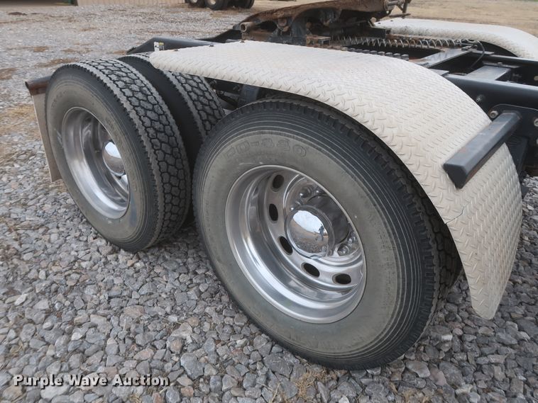 image for item DJ2312 2008 Peterbilt 388  semi truck