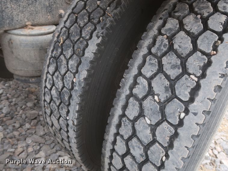 image for item DJ2312 2008 Peterbilt 388  semi truck