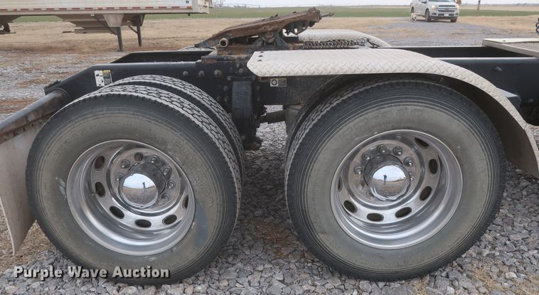 image for item DJ2312 2008 Peterbilt 388  semi truck