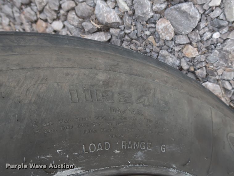 image for item DJ2312 2008 Peterbilt 388  semi truck