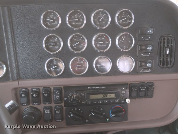 image for item DJ2313 2011 Peterbilt 367  semi truck