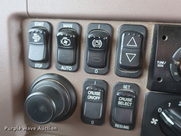 image for item DJ2313 2011 Peterbilt 367  semi truck