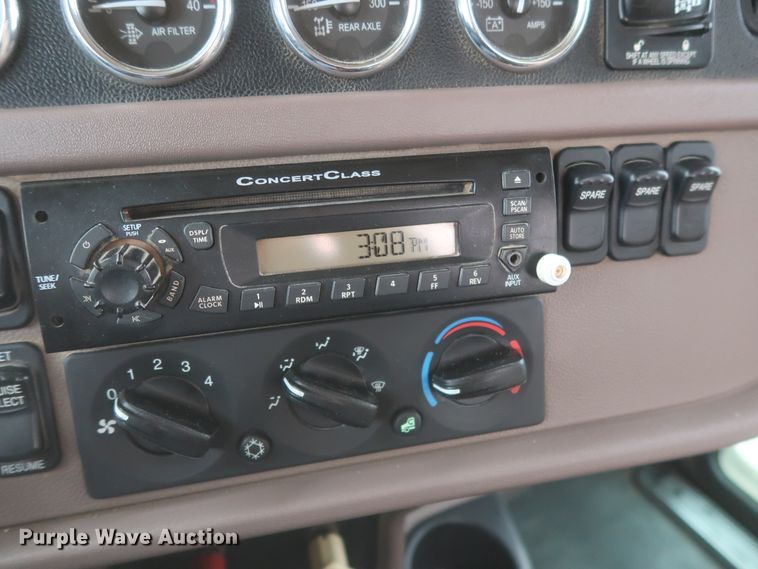 image for item DJ2313 2011 Peterbilt 367  semi truck