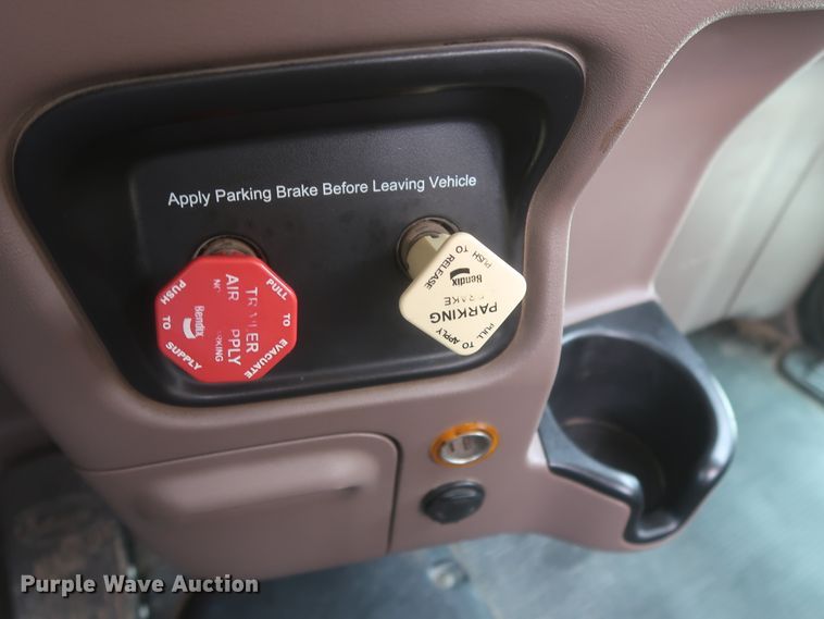 image for item DJ2313 2011 Peterbilt 367  semi truck