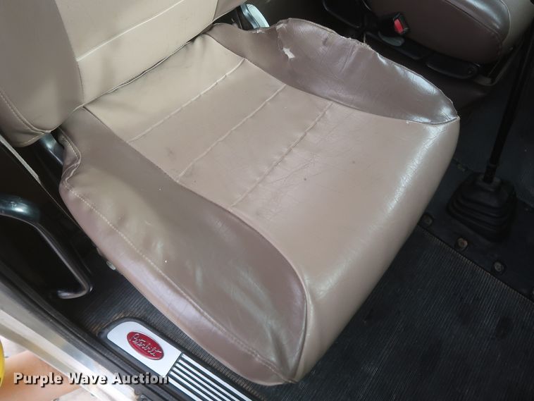 image for item DJ2313 2011 Peterbilt 367  semi truck