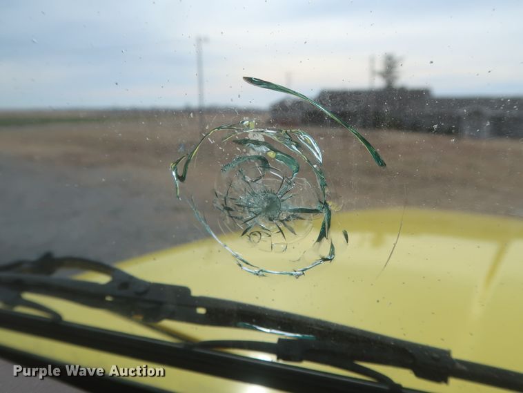 image for item DJ2313 2011 Peterbilt 367  semi truck