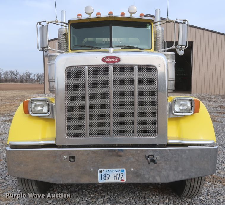 image for item DJ2313 2011 Peterbilt 367  semi truck
