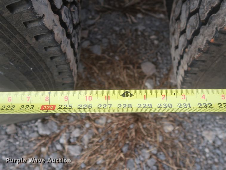 image for item DJ2313 2011 Peterbilt 367  semi truck