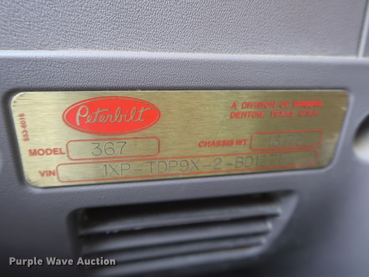 image for item DJ2313 2011 Peterbilt 367  semi truck