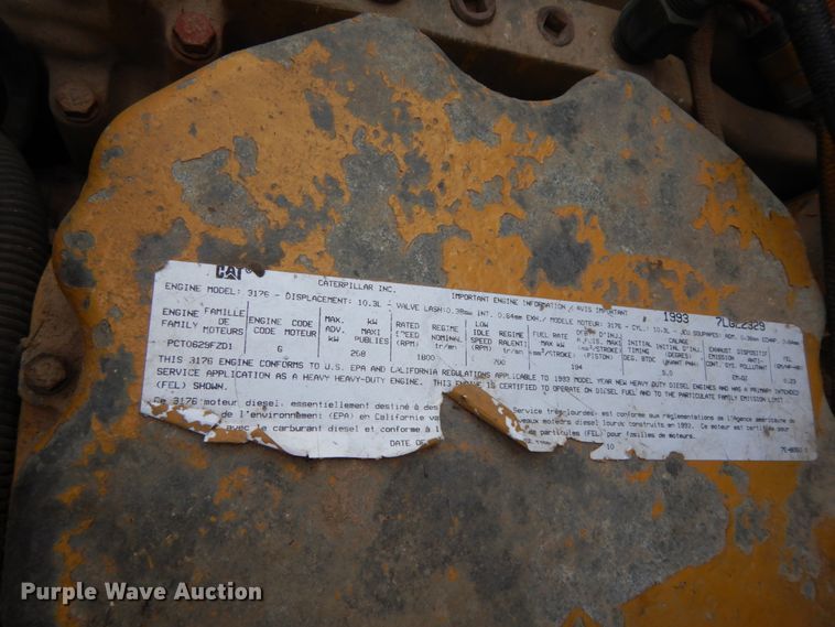 image for item DJ7293 1994 Freightliner FLD  semi truck