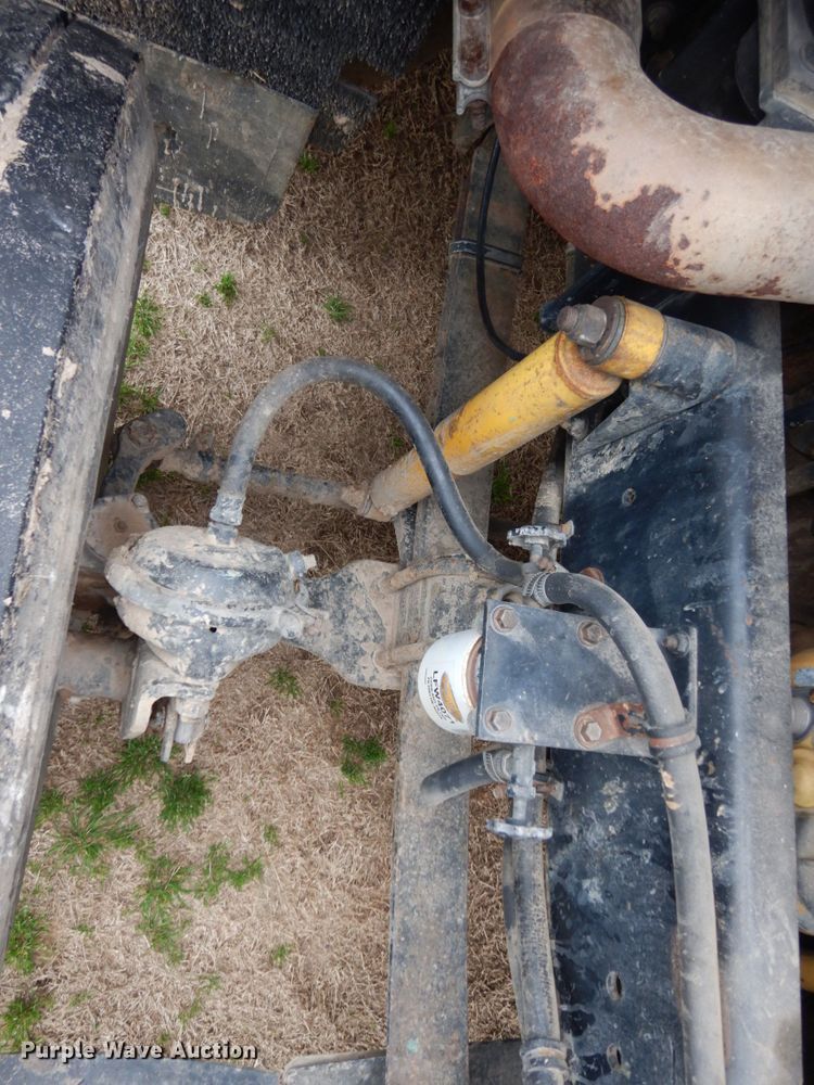 image for item DJ7293 1994 Freightliner FLD  semi truck