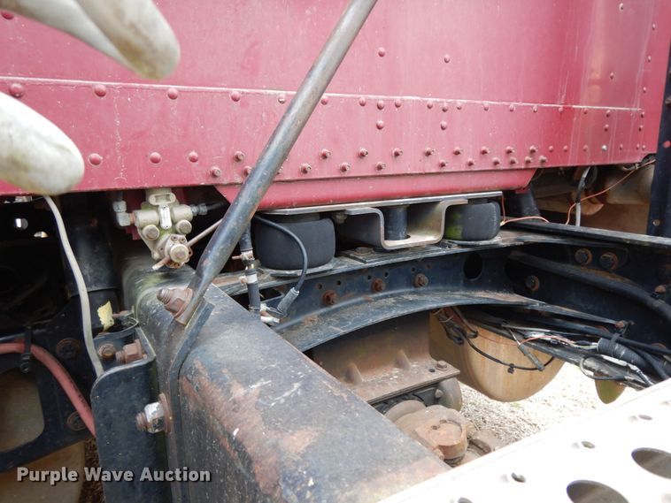 image for item DJ7293 1994 Freightliner FLD  semi truck