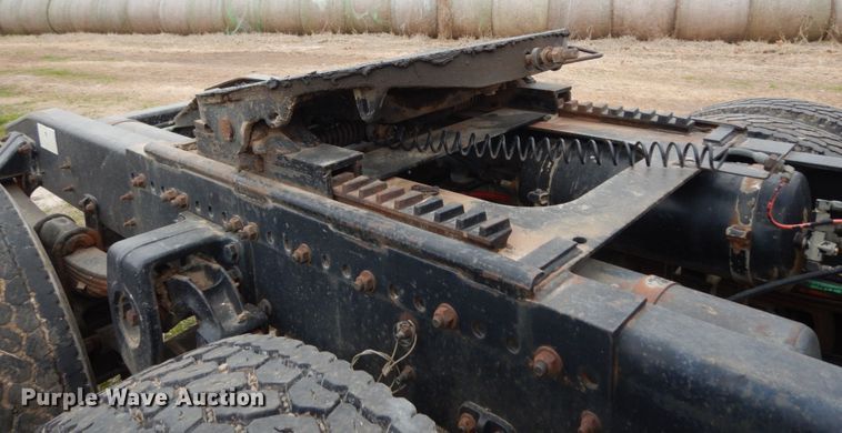 image for item DJ7293 1994 Freightliner FLD  semi truck