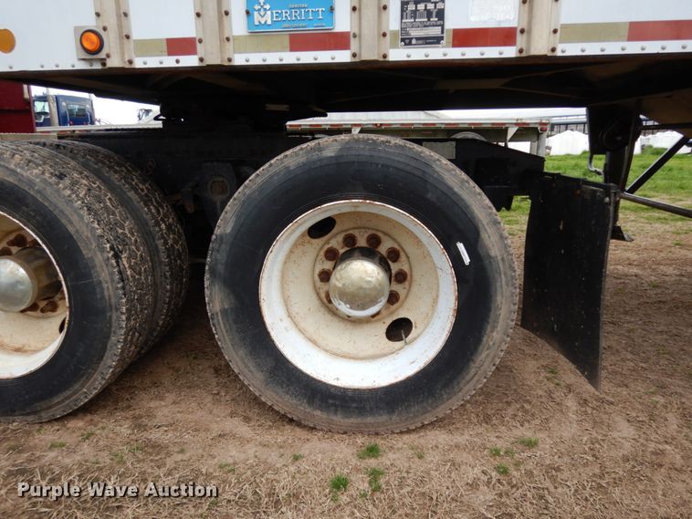 image for item DJ7293 1994 Freightliner FLD  semi truck