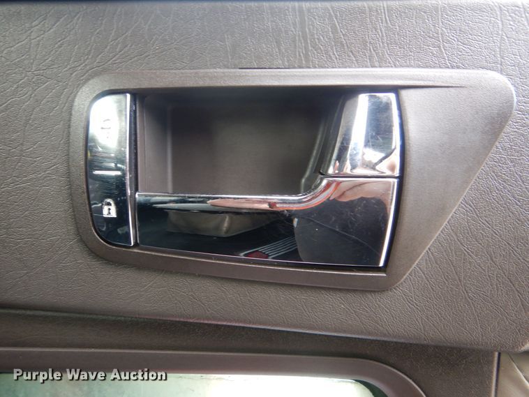 image for item DJ8619 2006 Kenworth W900  semi truck