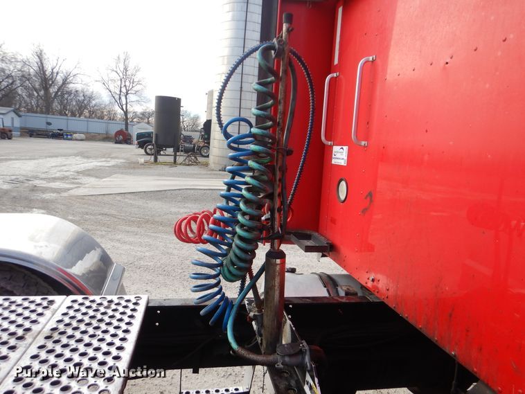 image for item DJ8619 2006 Kenworth W900  semi truck