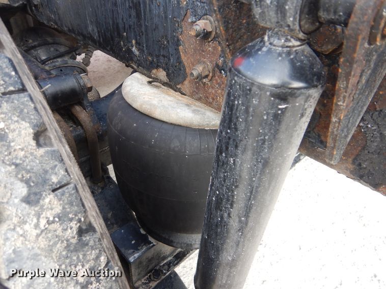 image for item DJ8619 2006 Kenworth W900  semi truck