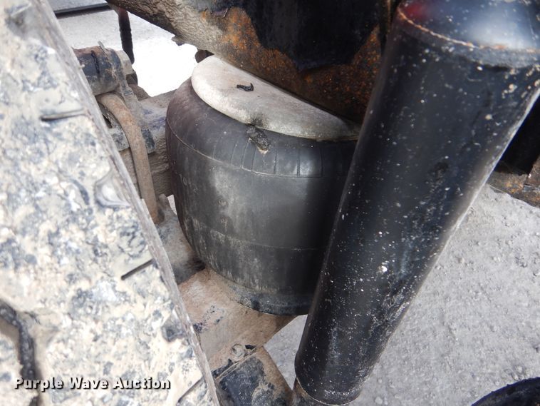 image for item DJ8619 2006 Kenworth W900  semi truck