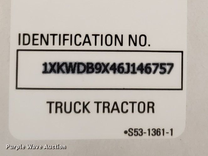 image for item DJ8619 2006 Kenworth W900  semi truck