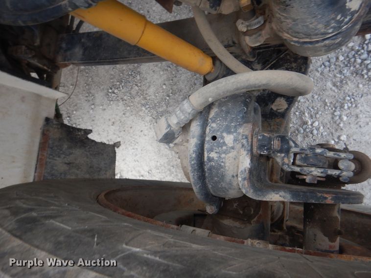 image for item DJ8632 1991 International 8100  semi truck