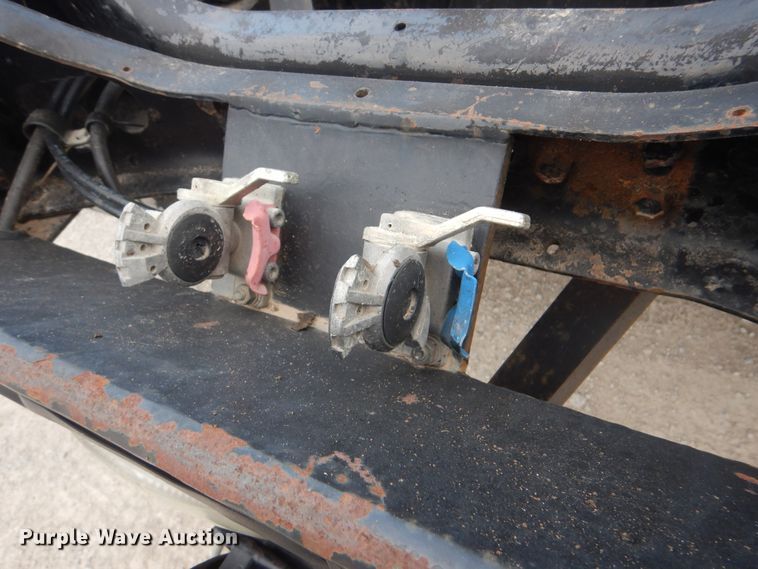 image for item DJ8632 1991 International 8100  semi truck