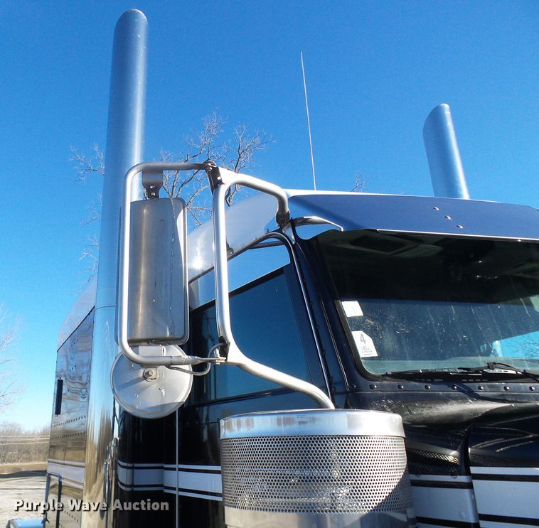 image for item DL0797 2005 Peterbilt 379  semi truck