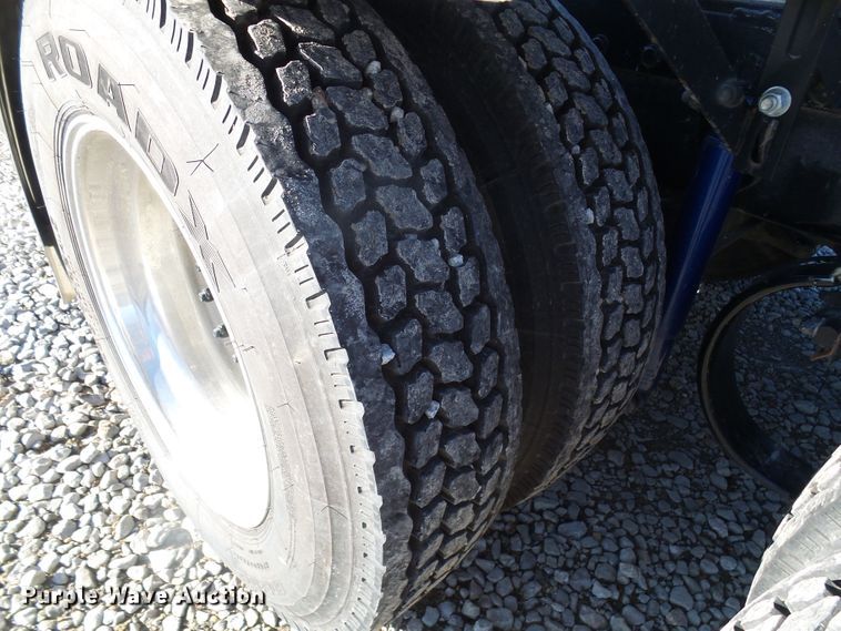 image for item DL0797 2005 Peterbilt 379  semi truck