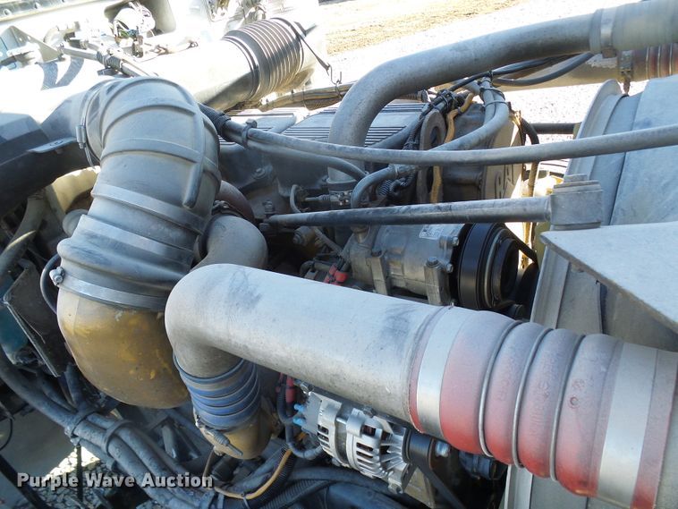 image for item DL0797 2005 Peterbilt 379  semi truck