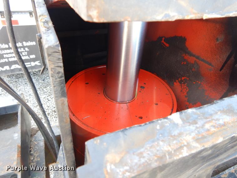 image for item GT9548 1987 Trail King lowboy equipment trailer