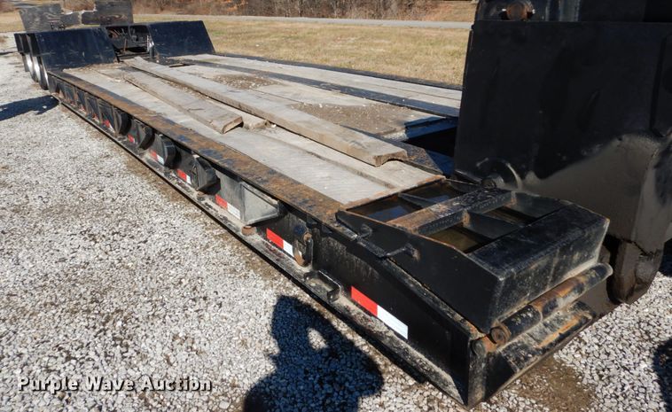 image for item GT9548 1987 Trail King lowboy equipment trailer