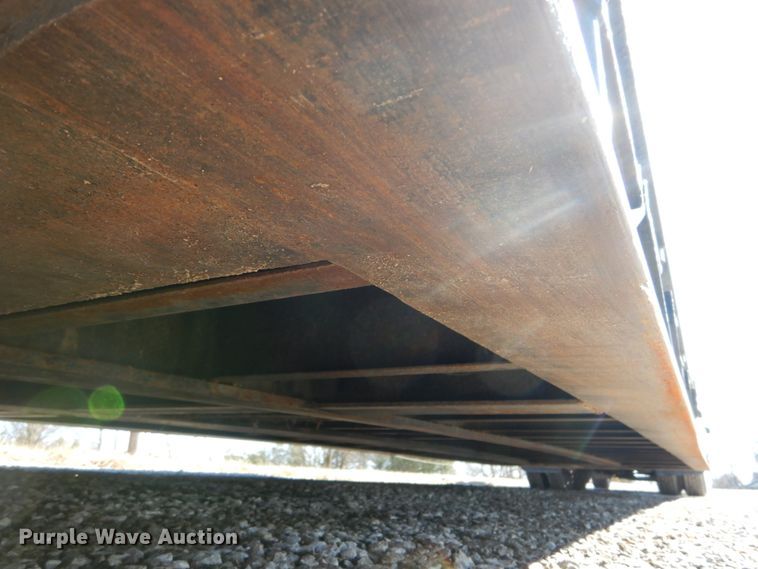 image for item GT9548 1987 Trail King lowboy equipment trailer